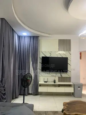 1bdrm Apartment in Lekki Phase 1 for rent