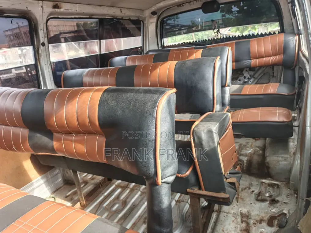 Toyota HiAce 2007 Grey