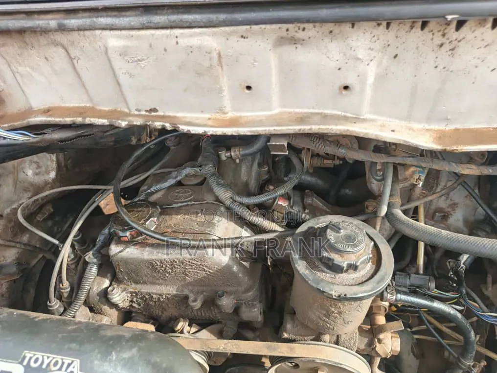 Toyota HiAce 2007 Grey