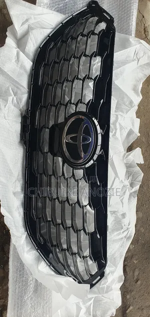 Front Grill Toyota Highlander 2022 Sports