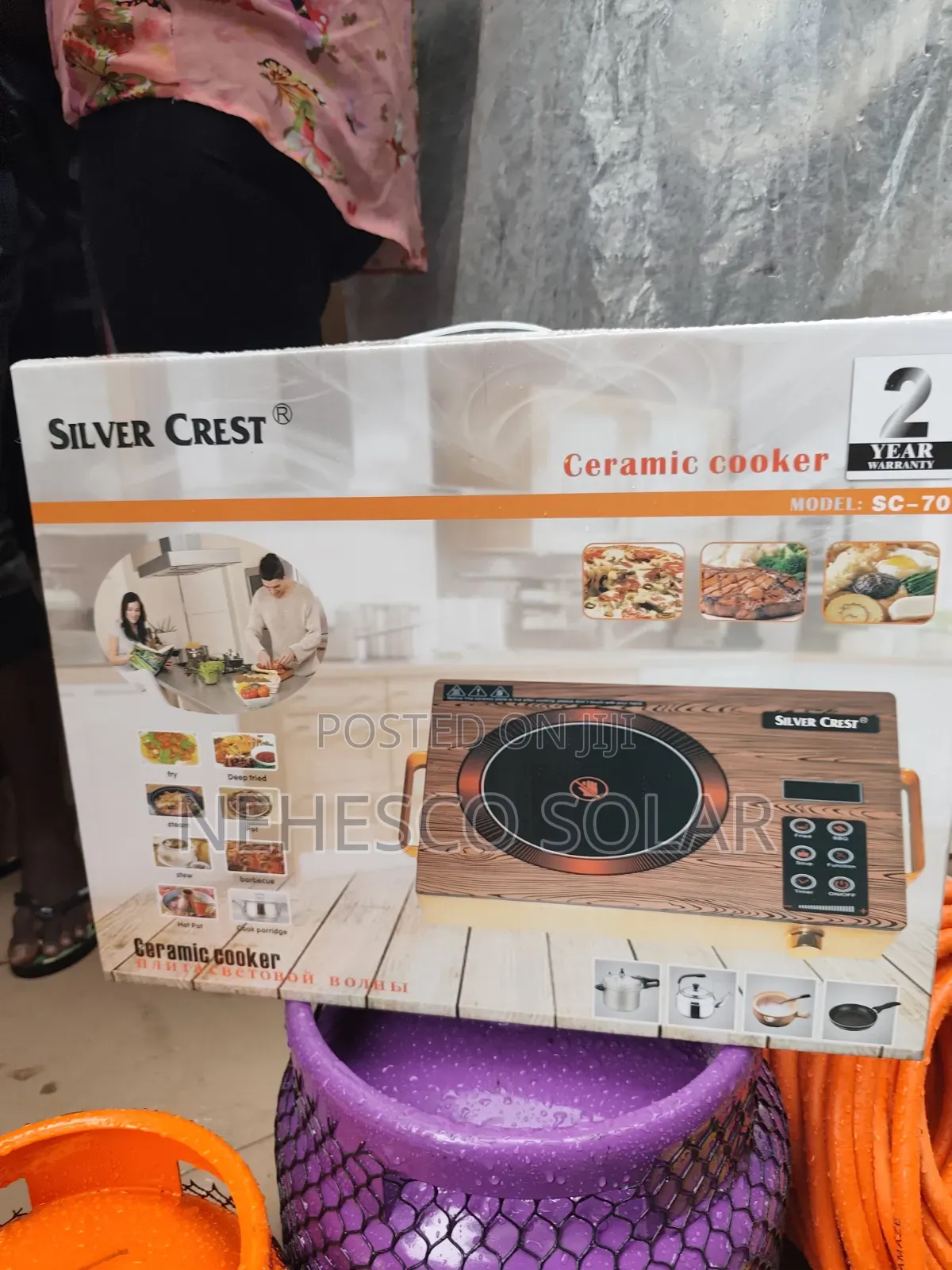Elegant Wood Design Ceramic Cooker – Silver Crest