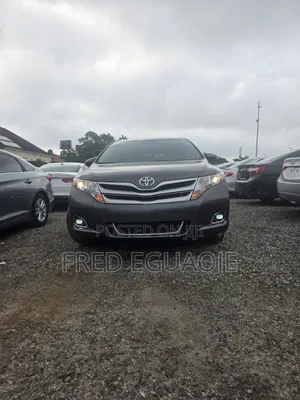 Toyota Venza XLE 2013 Gray
