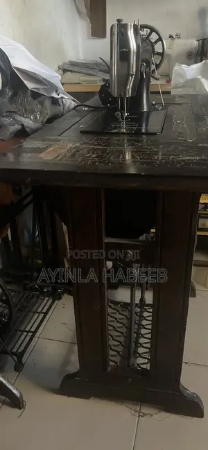 Manual Sewing Machine