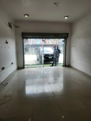  Shop Available for Rent in Ajah