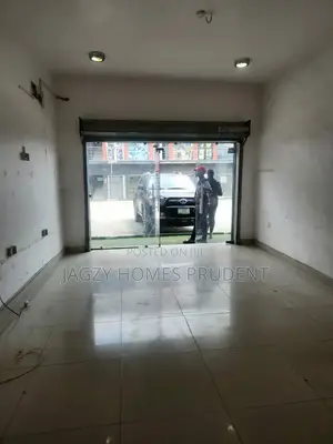  Shop Available for Rent in Ajah
