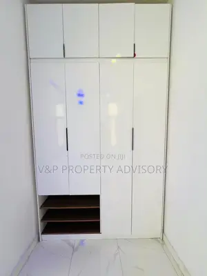 4bdrm Duplex in Ikota for rent