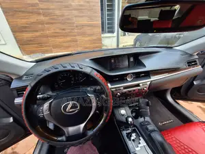 Lexus ES 2015 Black