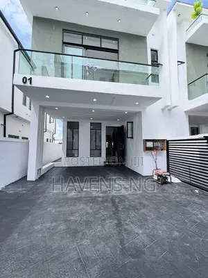 4bdrm Duplex in Ikota for sale