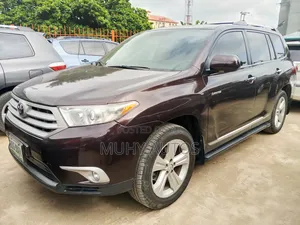 Toyota Highlander 2013 Brown