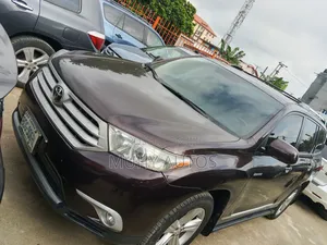 Toyota Highlander 2013 Brown