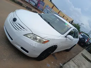 Toyota Camry 2.4 LE 2008 White