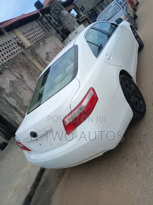 Toyota Camry 2.4 LE 2008 White