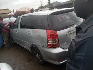 Toyota Wish 2007 Silver