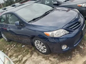 Toyota Corolla 2011 Blue