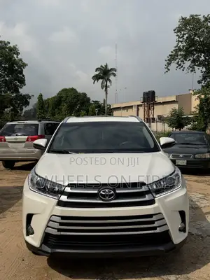 Toyota Highlander XLE 2019 White