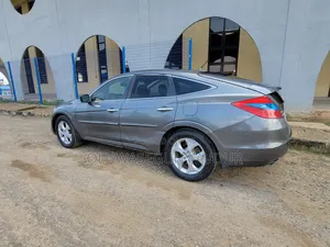 Honda Crosstour 2010 Gray