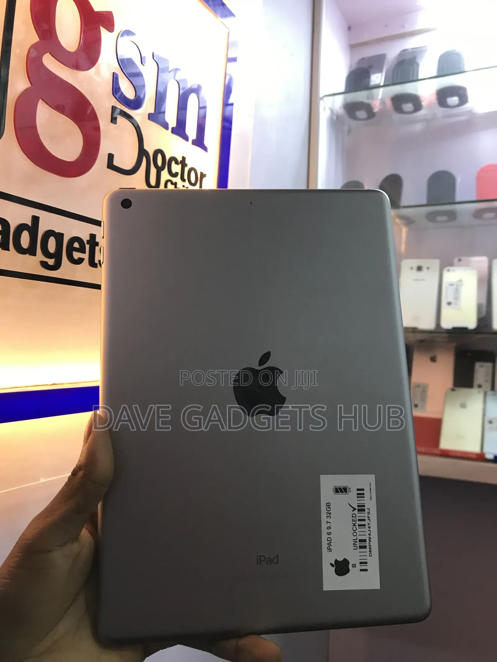 Apple iPad 9.7 32 GB Black