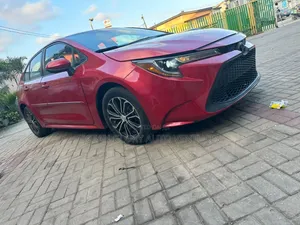 Toyota Camry 2022 Red