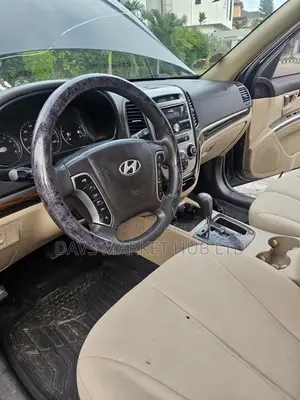 Hyundai Santa Fe 2011 Black