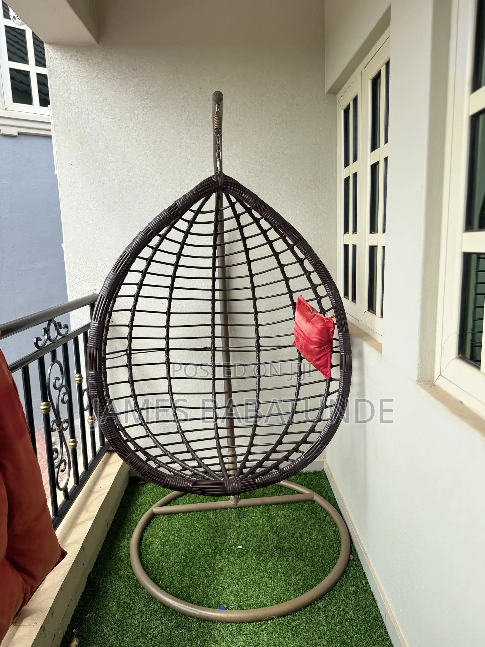 Swinging Chair