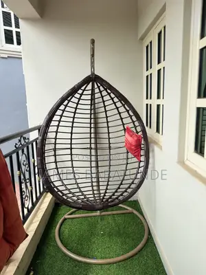 Swinging Chair