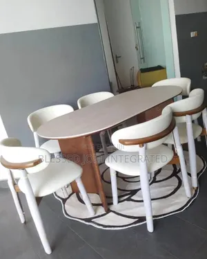 Morden 6 Seaters Dining Table