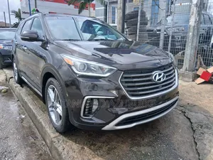 Hyundai Santa Fe 2018 Gray