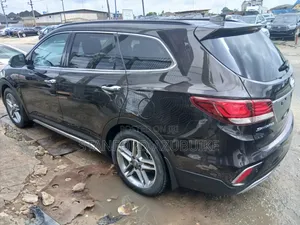 Hyundai Santa Fe 2018 Gray