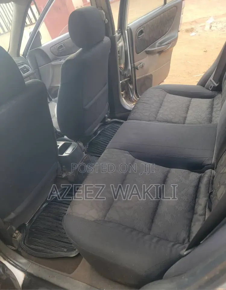Mazda 6 2000 Silver