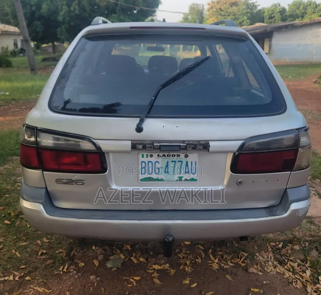 Mazda 6 2000 Silver
