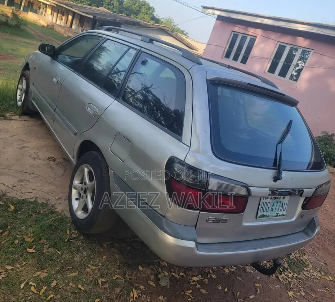 Mazda 6 2000 Silver