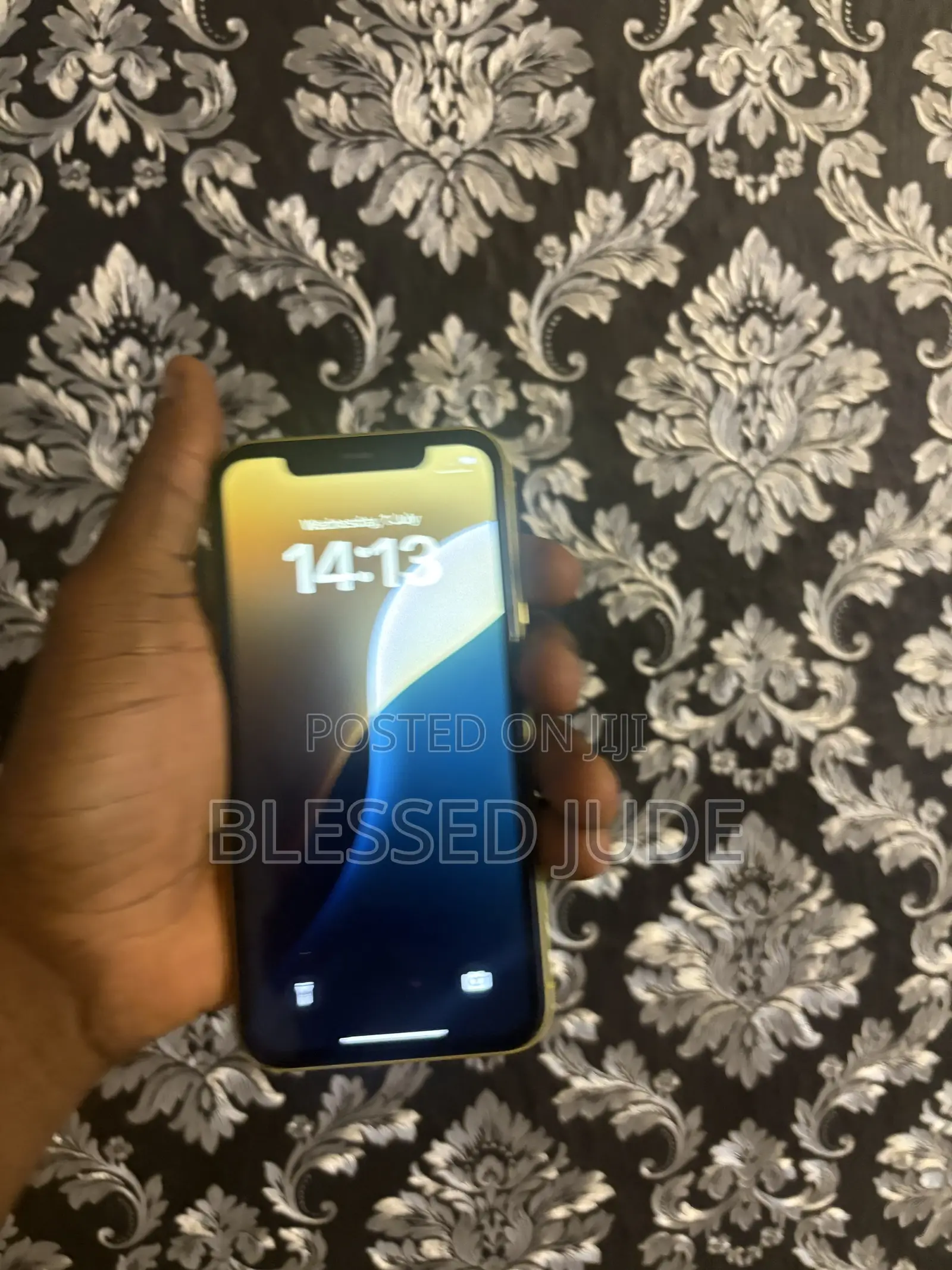 Apple iPhone 12 64 GB