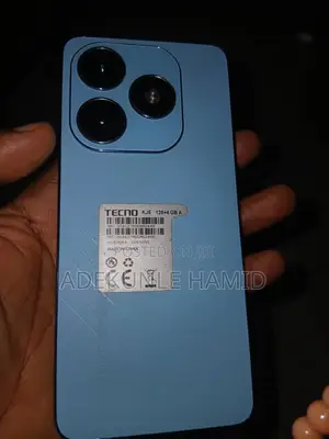 Tecno Spark 20 128 GB Blue