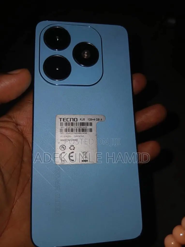 Tecno Spark 20 128 GB Blue