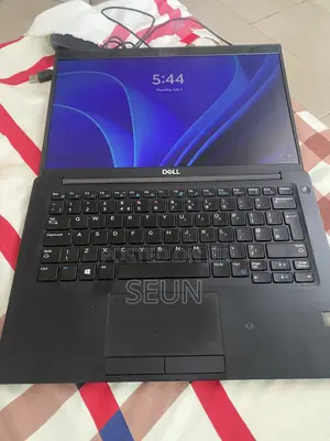 Laptop Dell Latitude 7390 16GB Intel Core i7 HDD 128GB