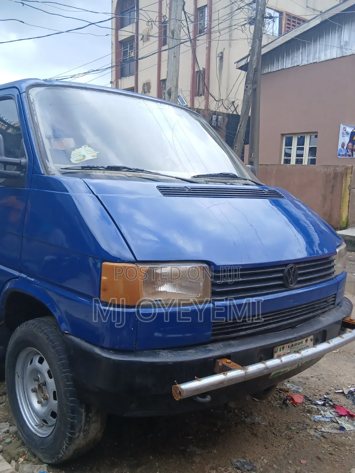Bus 2006 Blue