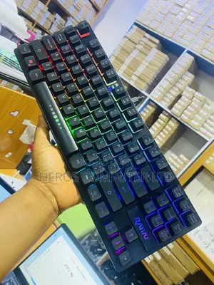 Rechargeable Wireless Gaming Keyboard R905