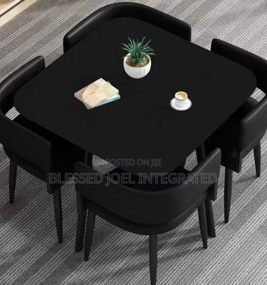 4 Seaters Table Set