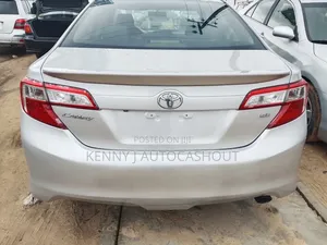 Toyota Camry 2014 Silver