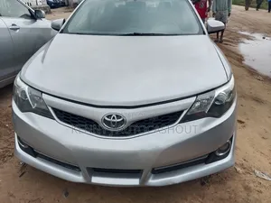Toyota Camry 2014 Silver