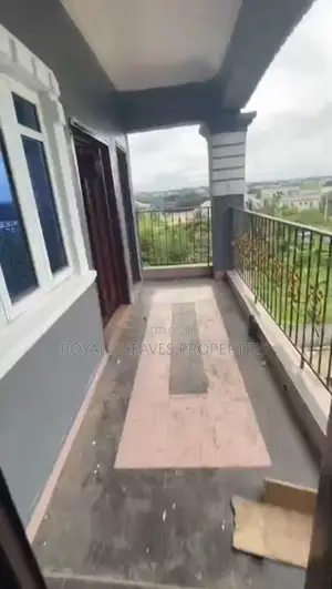 3bdrm Apartment in Paradise Estate, Eneka for rent