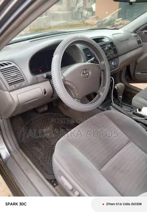 Toyota Camry 2006 Gray