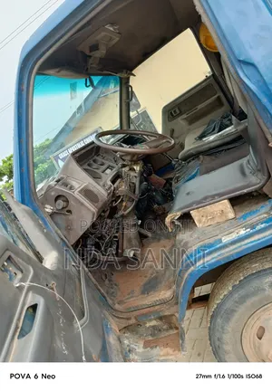 Toyota Voxy 2001 Blue
