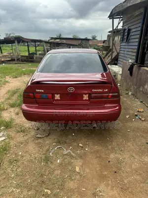 Toyota Camry Automatic 1999 Red