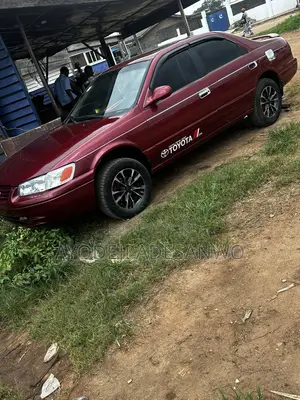 Toyota Camry Automatic 1999 Red