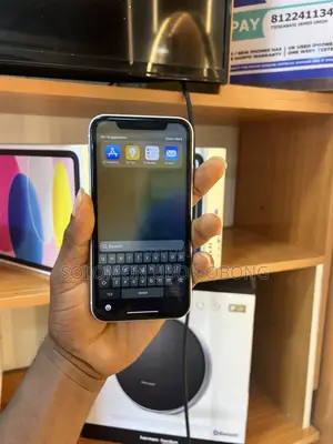 Apple iPhone XR 64 GB White