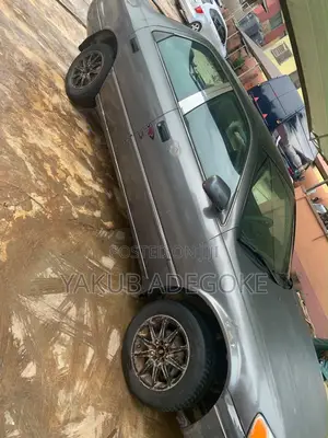 Toyota Camry 2000 Gray
