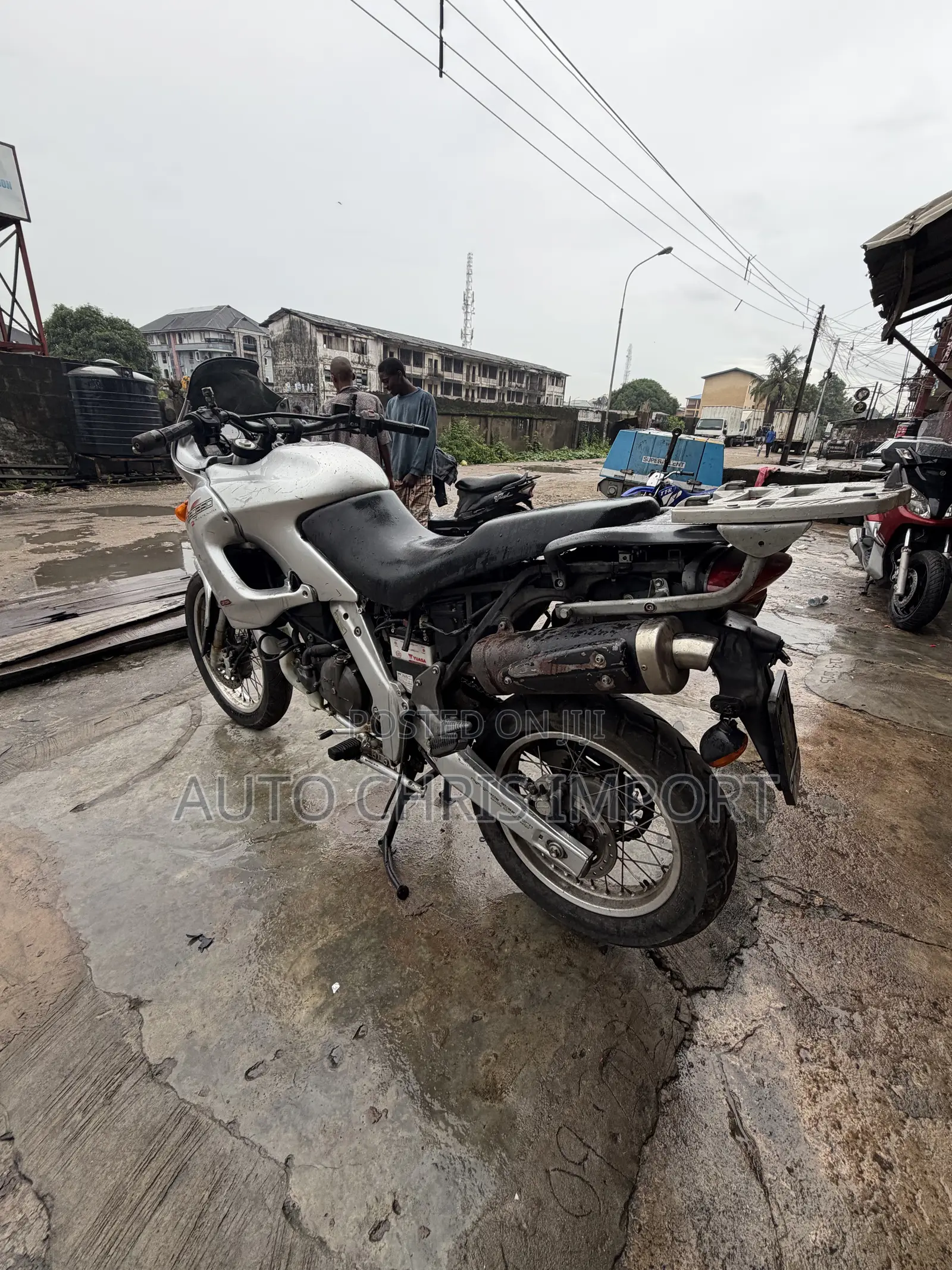 Aprilia Pegaso 2001 Gray