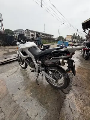 Aprilia Pegaso 2001 Gray