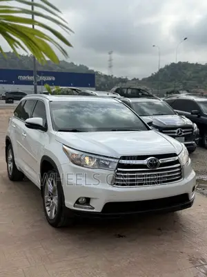 Toyota Highlander Limited 4dr SUV AWD (3.5L 6cyl 6A) 2014 White